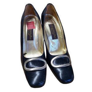 Barefoot Originals Vintage Black Buckle Heels size 6.5